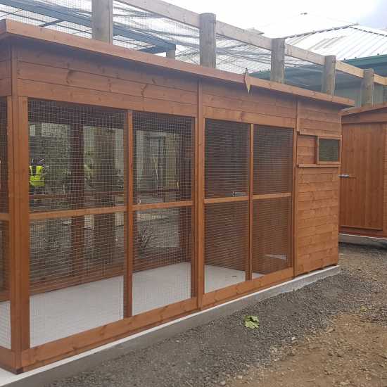 Quality British Wooden Aviaries - Smiths Sectional Buildings